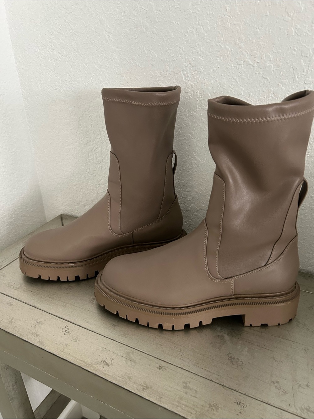 H&M Women's Mid-Calf Chunky Sole Boots - Taupe
